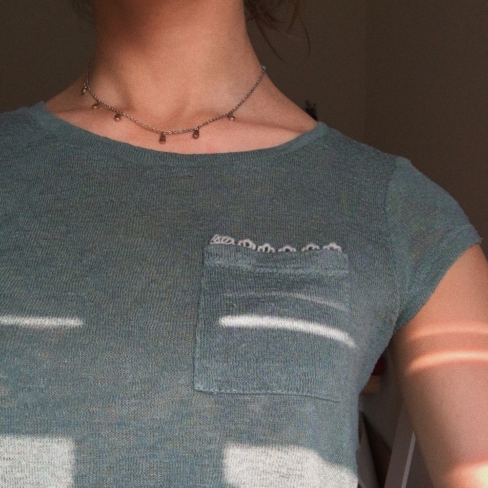 Tillys Teal T-Shirt - Picture 2 of 2